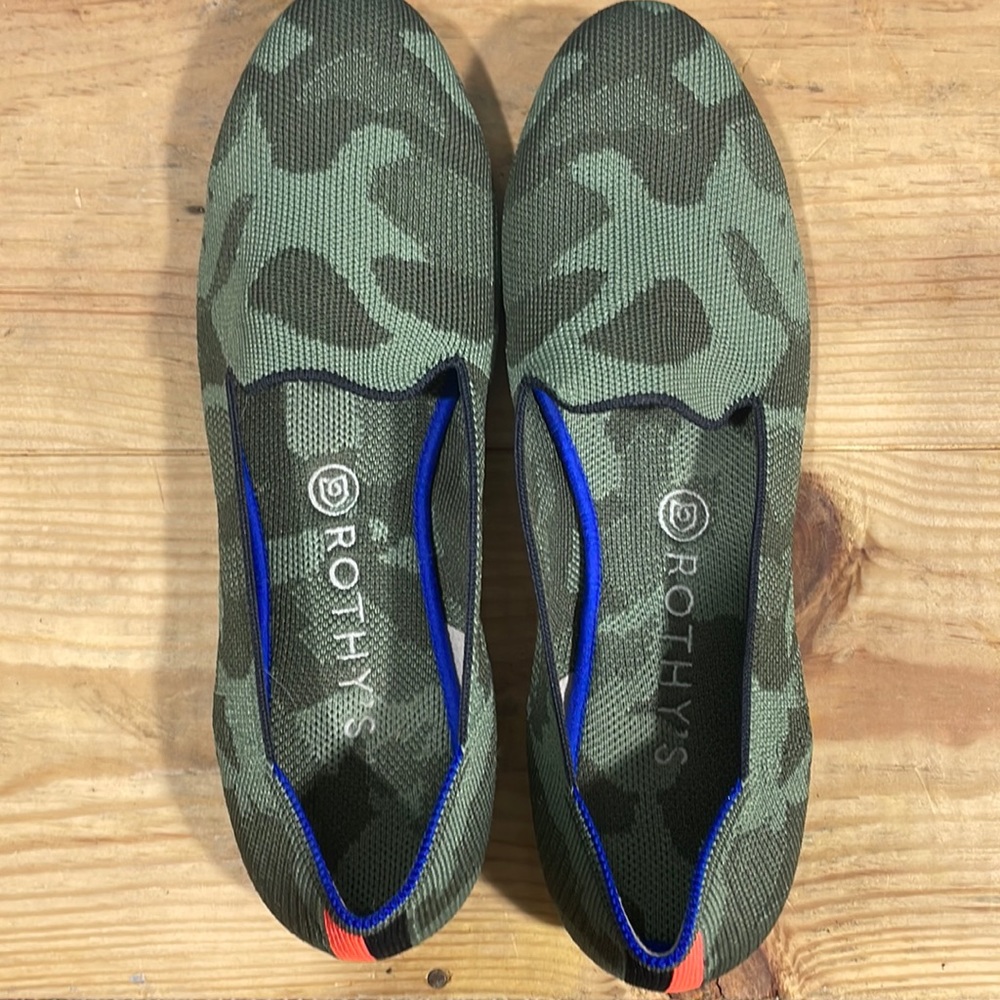 Rothy’s camo textured flats. Size 10